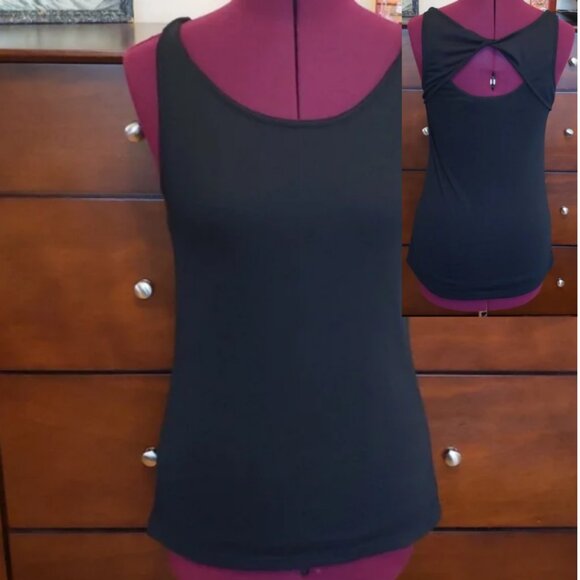 Athleta Tops - Athleta Athletic Tank, Solid Black Print, Keyhole Twist Back, Size XS